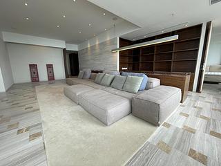 The Peak - La Hacienda Block B 02