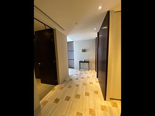 The Peak - La Hacienda Block B 07