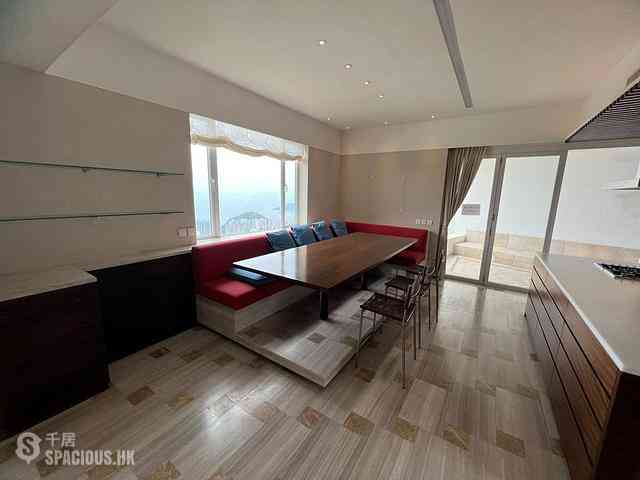 The Peak - La Hacienda Block B 10