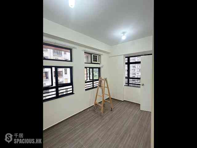 Sai Ying Pun - Flora Court 01