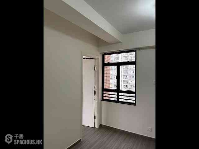 Sai Ying Pun - Flora Court 02
