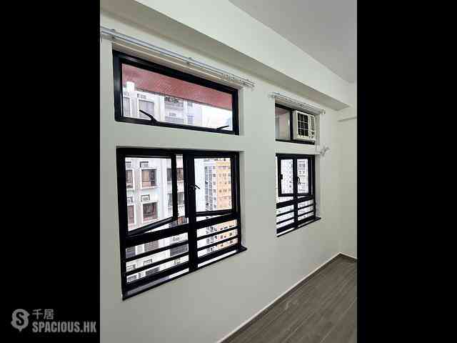 Sai Ying Pun - Flora Court 04