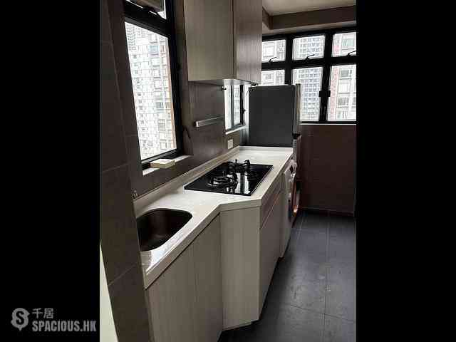 Sai Ying Pun - Flora Court 05