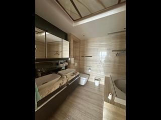 Wong Chuk Hang - Marinella Block 6 04
