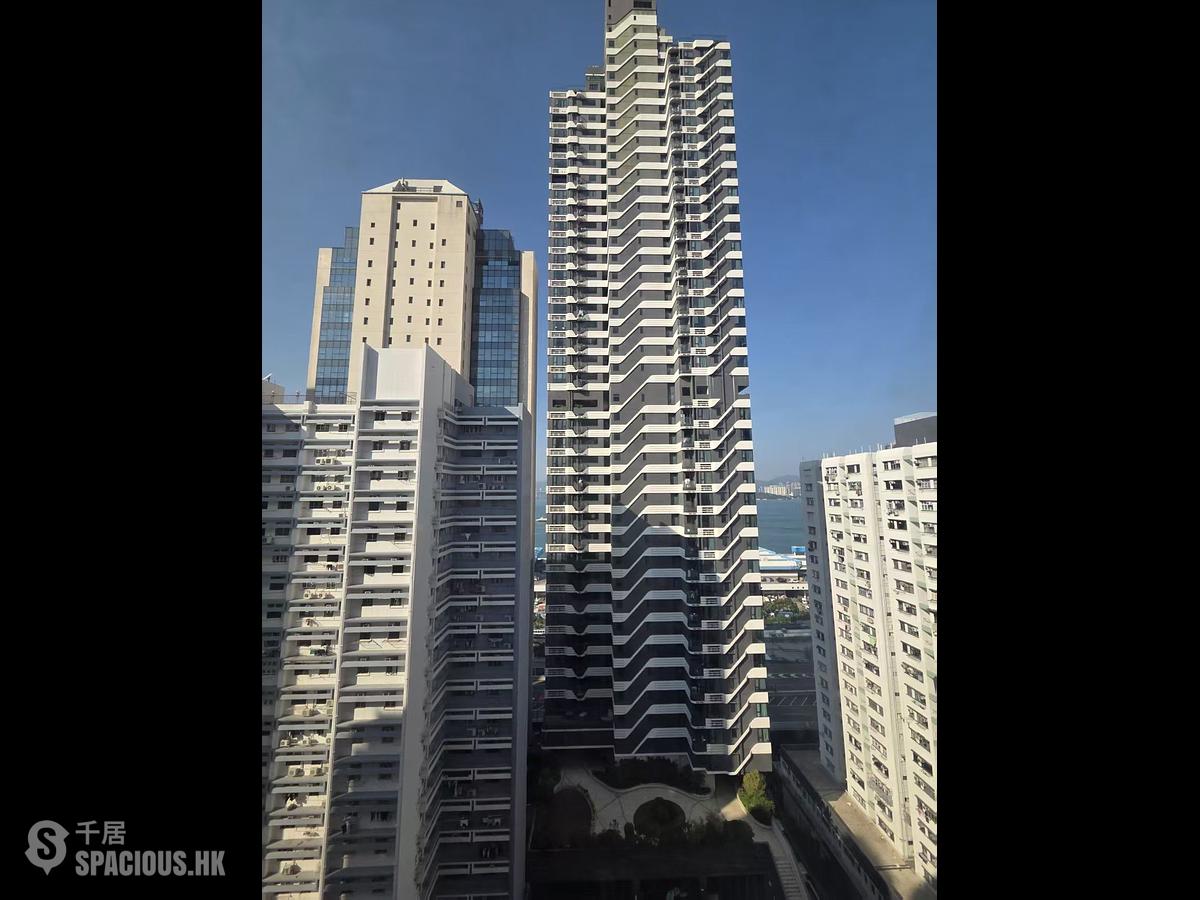Shek Tong Tsui - Kam Wa Building 01