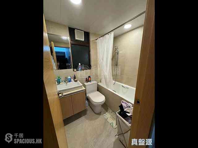 Yau Yat Chuen - Parc Oasis Block 4 03