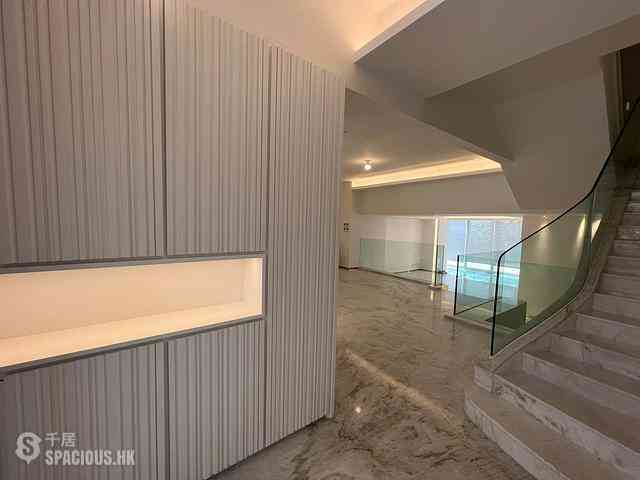 The Peak - La Hacienda 11
