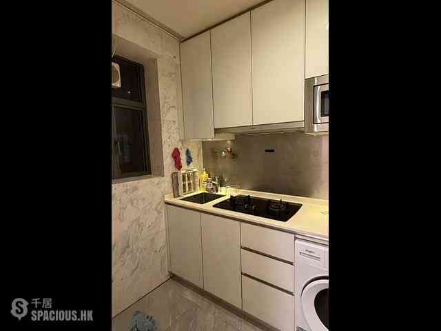 Sai Wan Ho - 18, Upper East 03