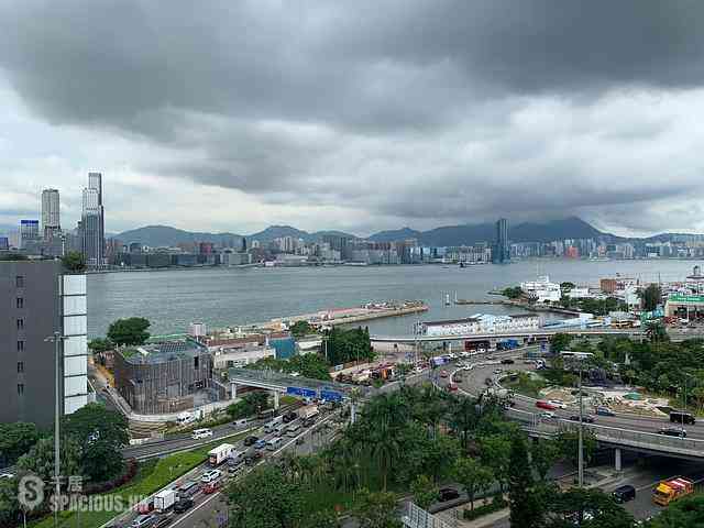 Wan Chai - The Gloucester 01