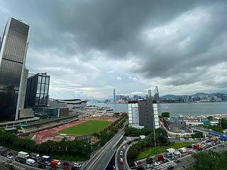Wan Chai - The Gloucester 12
