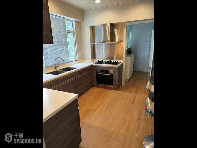 Mid Levels Central - Pearl Gardens Block EF 03