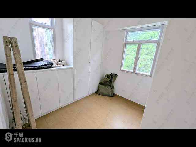 Mid Levels Central - Pearl Gardens Block EF 12