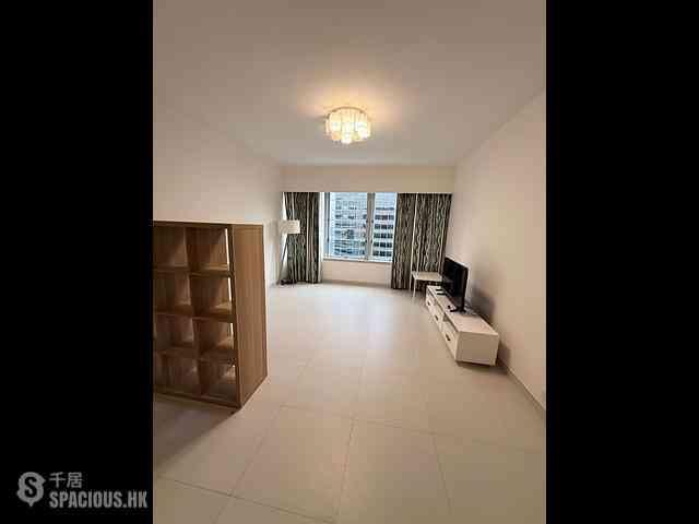 Wan Chai - Convention Plaza Apartments 01