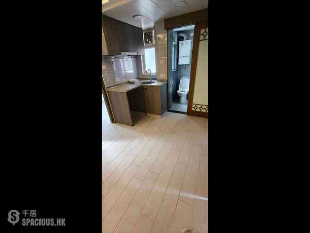 Shau Kei Wan - Sun Lee Building 05