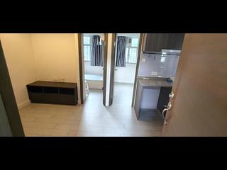 Shau Kei Wan - Sun Lee Building 11