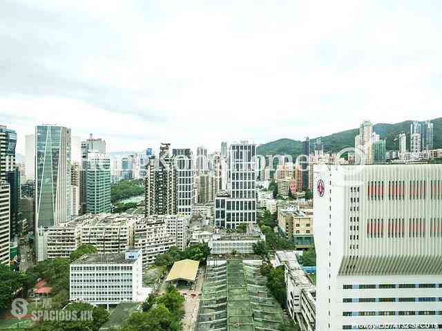 Happy Valley - Caroline Garden 02