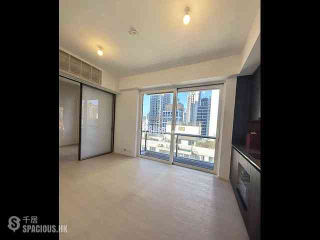 Wan Chai - 33 Kennedy Road 01