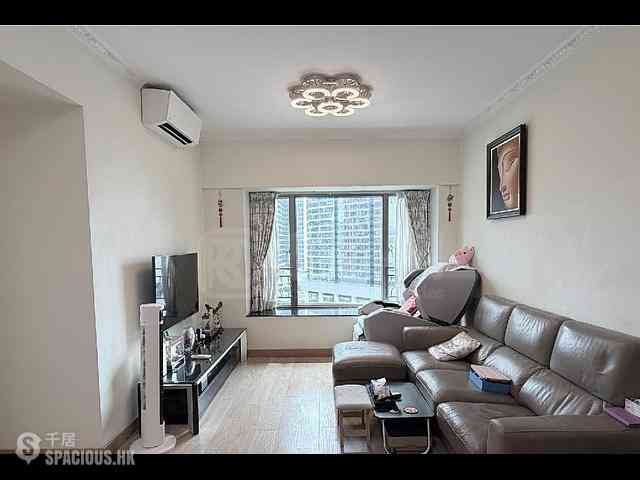 West Kowloon - Sorrento Phase 1 Block 5 01