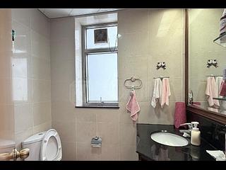 West Kowloon - Sorrento Phase 1 Block 5 08