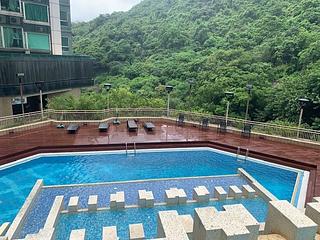 Tai Hang - Ronsdale Garden 03