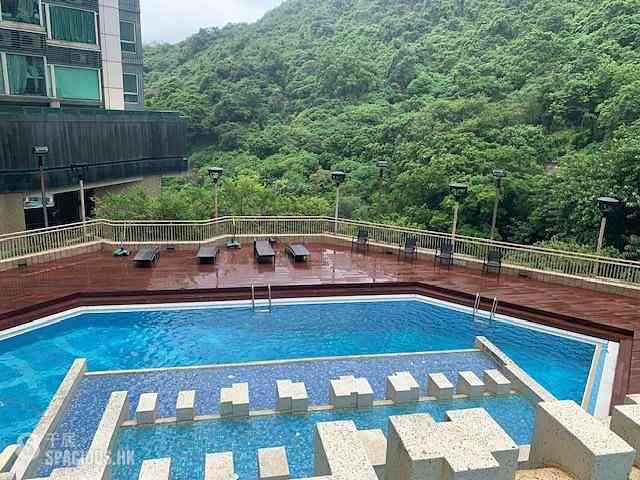 Tai Hang - Ronsdale Garden 03
