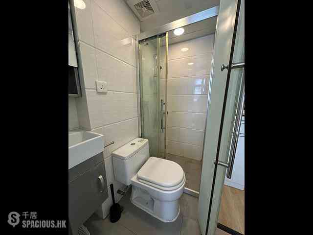 Causeway Bay - Kwong On Building 05