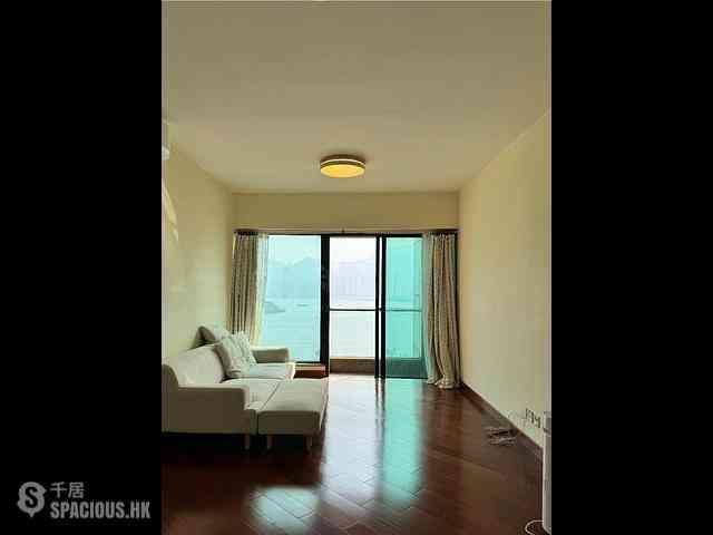West Kowloon - The Arch Sky Tower (Block 1) 01