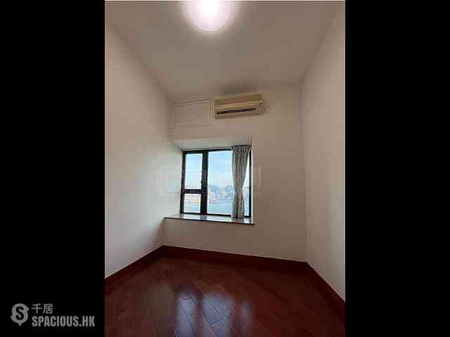 West Kowloon - The Arch Sky Tower (Block 1) 07
