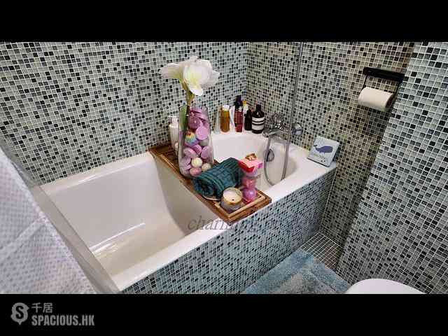 Happy Valley - 10-12, Shan Kwong Road 06