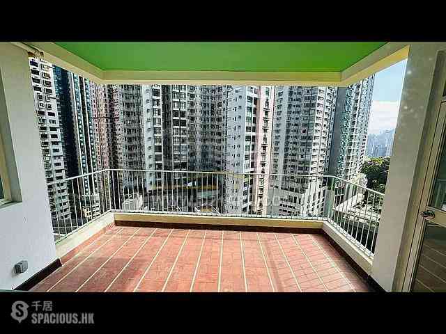 Mid Levels Central - Panorama 01