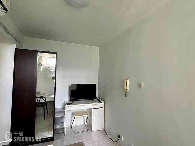 Sai Wan Ho - Tung Yan Court Foon Yan House (Block A) 03