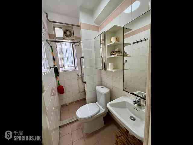 Sai Wan Ho - Tung Yan Court Foon Yan House (Block A) 05