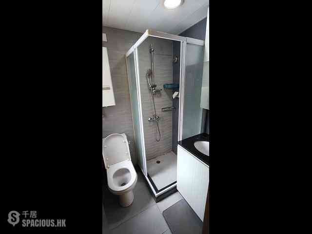 Shau Kei Wan - Sun Lee Building 09