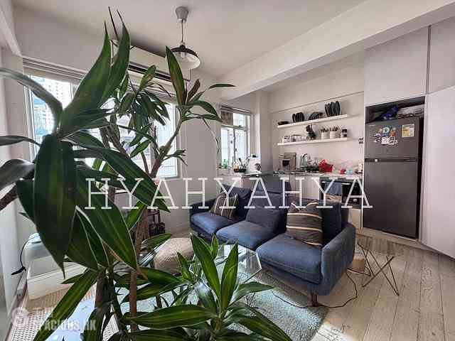 Sai Ying Pun - 17, Bonham Road 01