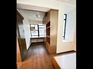 Quarry Bay - Kornhill Block R 05