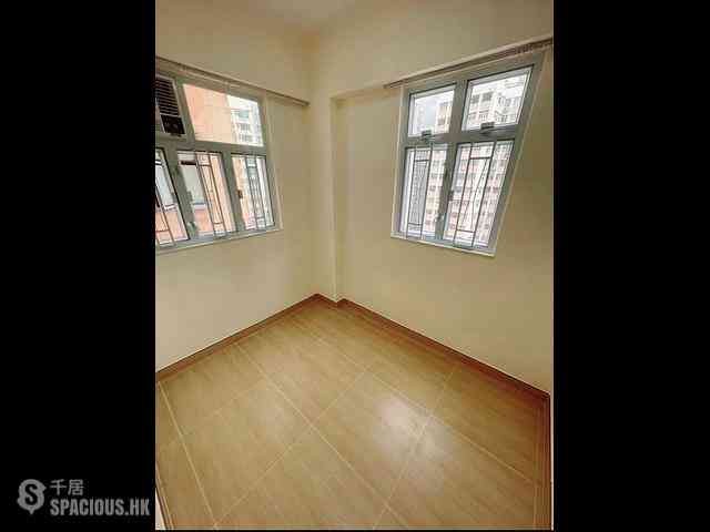 Sai Wan Ho - Hoi Ning Building 04
