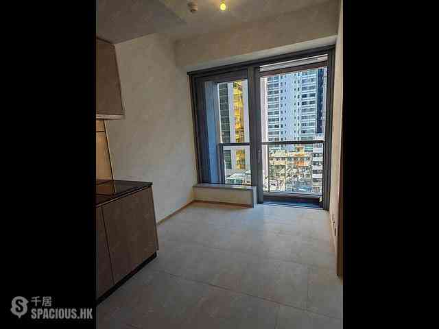 Sai Ying Pun - 9, Eastern Street 02