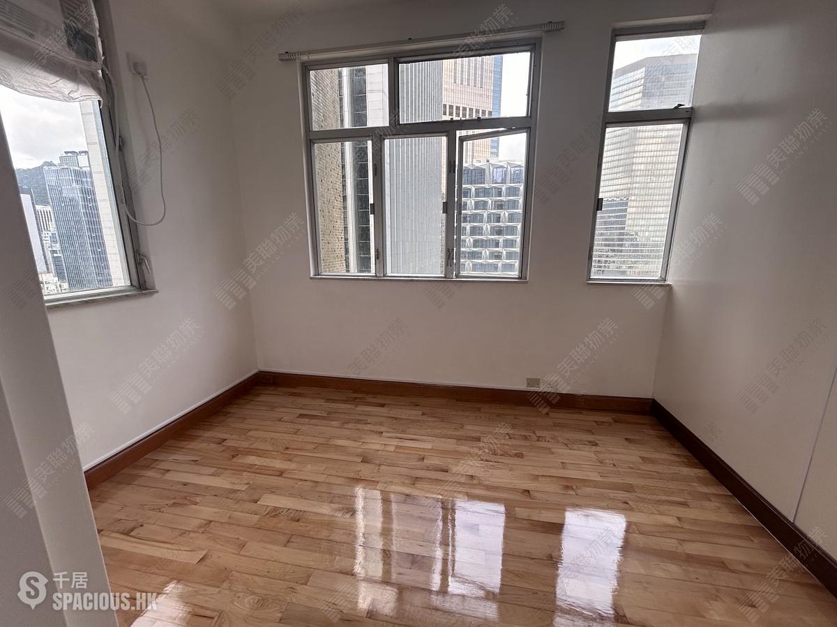 Wan Chai - Causeway Centre Block B 01