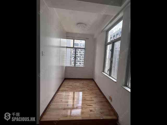Wan Chai - Causeway Centre Block B 02