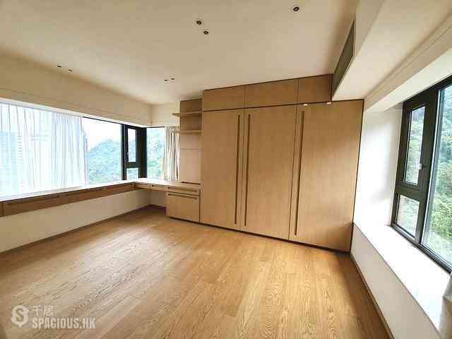 Mid Levels Central - Tavistock II 10