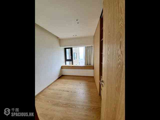 Mid Levels Central - Tavistock II 15