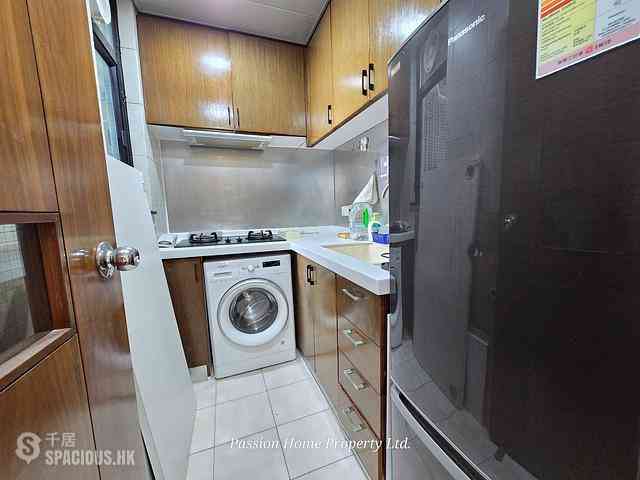 Quarry Bay - Royal Terrace 04