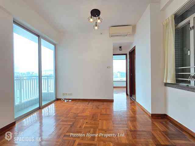 Quarry Bay - Royal Terrace 01