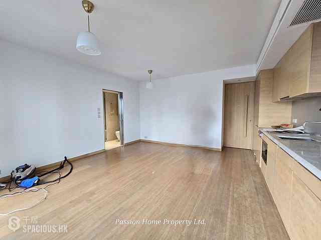 Wan Chai - 5, Star Street 06