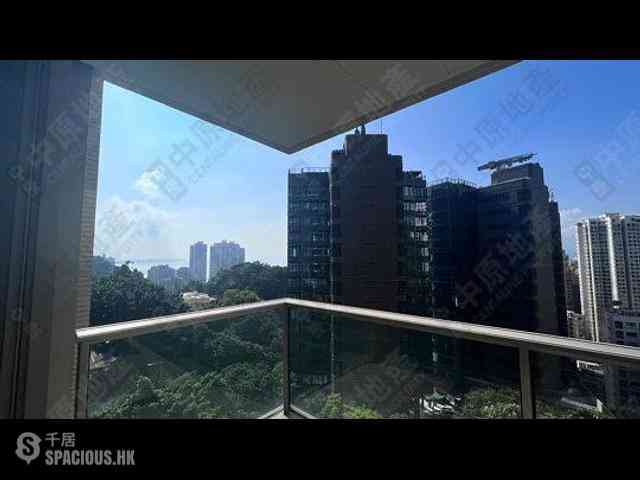 Mid Levels West - Cluny Park 02
