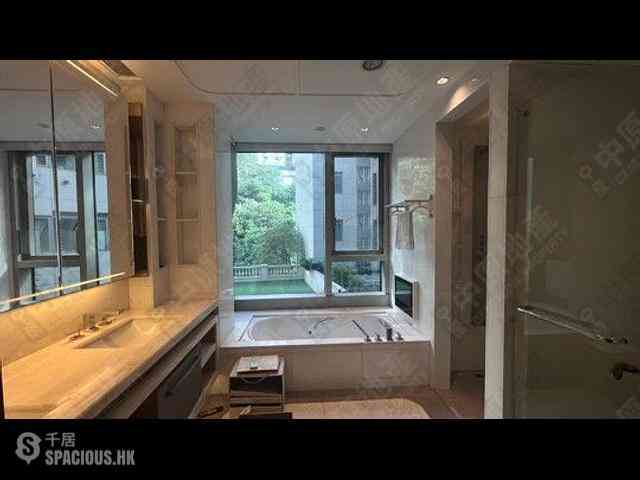 Mid Levels West - Cluny Park 14
