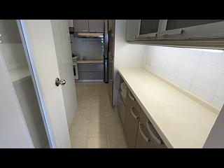 Mid Levels West - Realty Gardens London Court (Block 1) London Court 04
