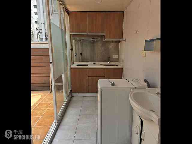 Sai Ying Pun - 16, Western Street 06