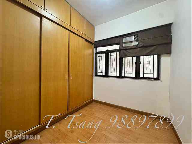 Wan Chai - Man Tung Building 02