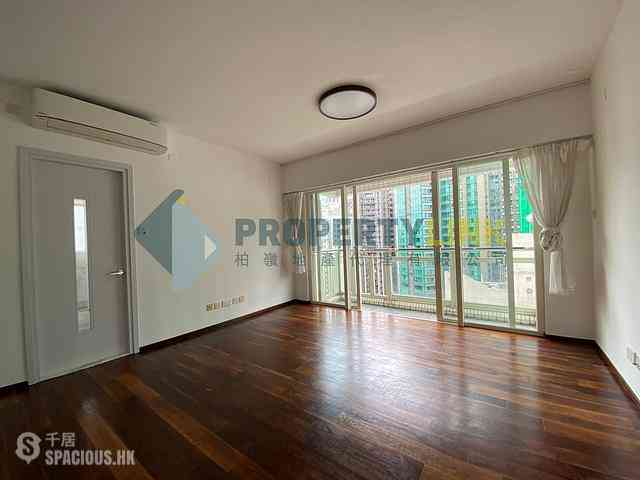 Soho - Centrestage 01